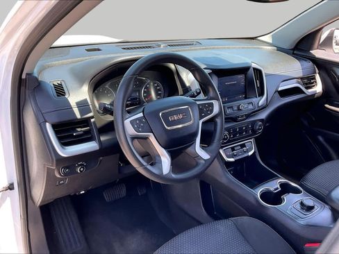 Used 2024 GMC Terrain SLE FWD image 17