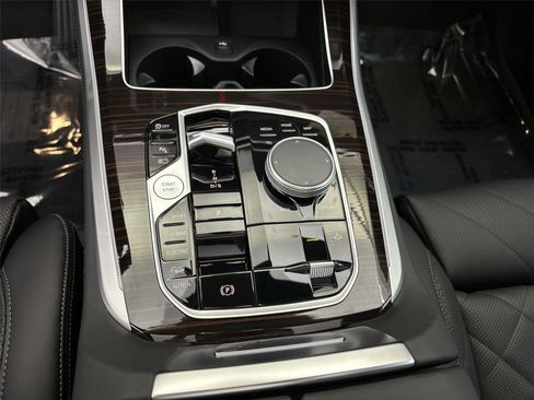 New 2026 BMW X5 xDrive50e AWD/4WD image 23