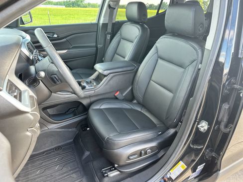 Used 2023 GMC Acadia SLE w/ Driver Convenience Package AWD/4WD image 11