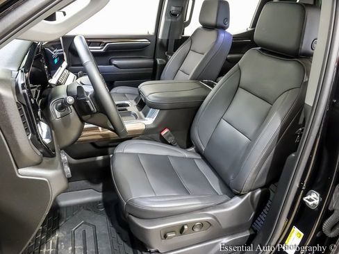 Used 2024 Chevrolet Silverado 1500 RST w/ Convenience Package II image 10