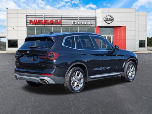 Used 2024 BMW X3 xDrive30i image 3