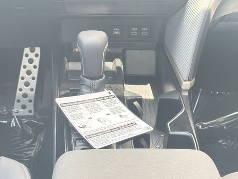 New 2026 Toyota Camry SE w/ Convenience Package FWD image 33