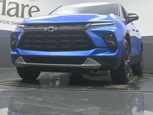 Used 2024 Chevrolet Blazer LT w/ Convenience Package FWD image 55