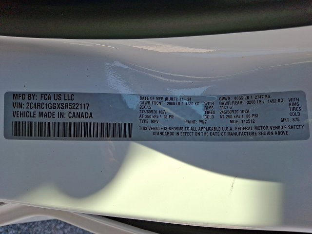Used 2025 Chrysler Pacifica Limited FWD image 28