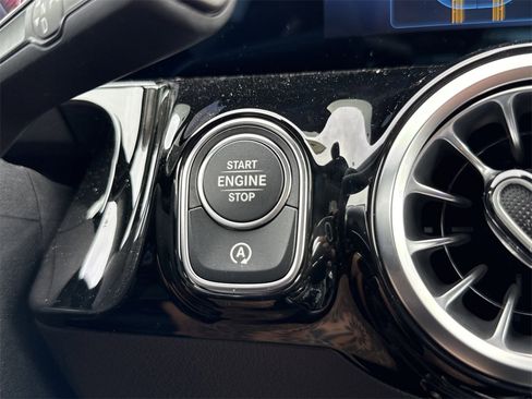 New 2025 Mercedes-Benz GLA 250 image 26