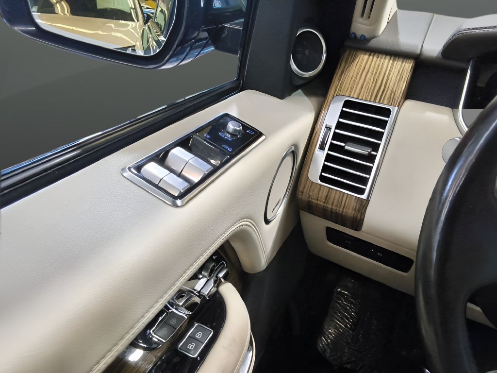 Used 2021 Land Rover Range Rover HSE AWD/4WD image 31