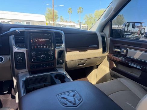 Used 2016 RAM 3500 Laramie w/ Convenience Group AWD/4WD image 22
