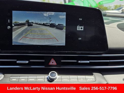 Used 2024 Hyundai Elantra SEL FWD image 21