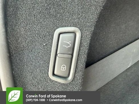 Used 2019 Maserati Levante Trofeo AWD/4WD image 20