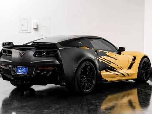 Used 2017 Chevrolet Corvette Grand Sport image 9
