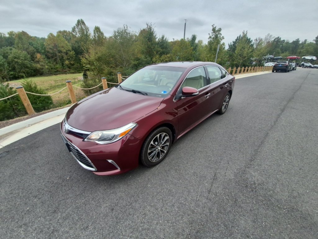 Used 2016 Toyota Avalon XLE Plus FWD image 1