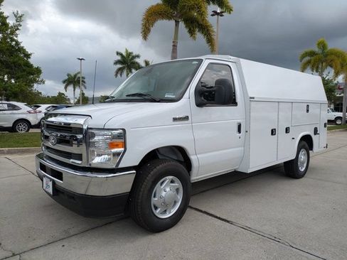 New 2026 Ford E-350 and Econoline 350 Super Duty w/ Power Equipment Group RWD image 2