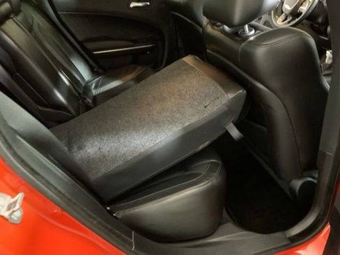 Used 2017 Dodge Charger R/T w/ Premium Group RWD image 30