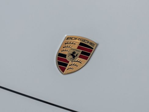 Certified 2026 Porsche Cayenne AWD/4WD image 17