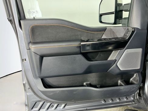 Used 2024 Ford F250 Platinum AWD/4WD image 27