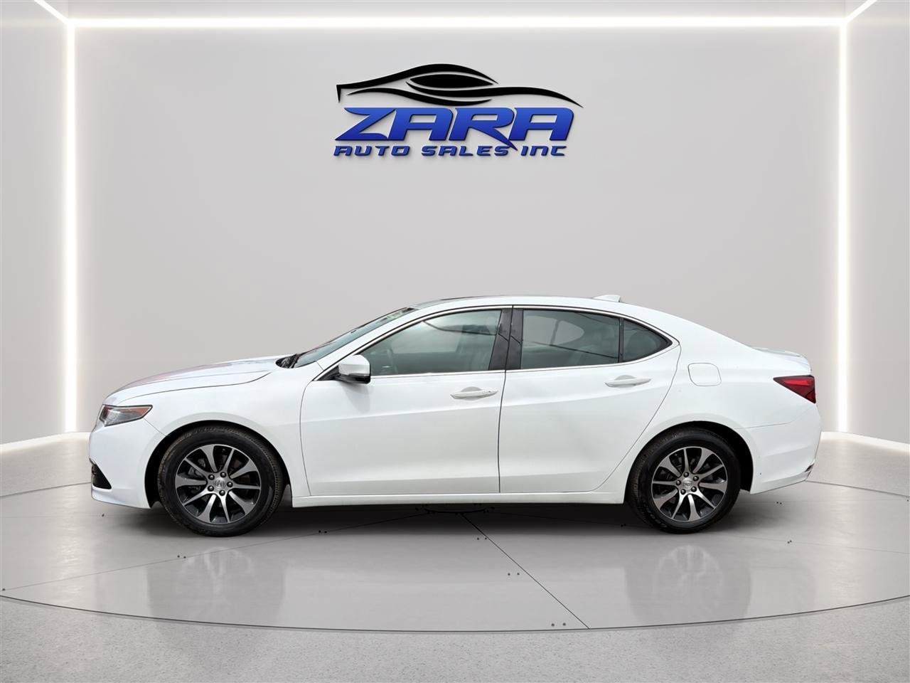 Used 2015 Acura TLX w/ Technology Package FWD image 4