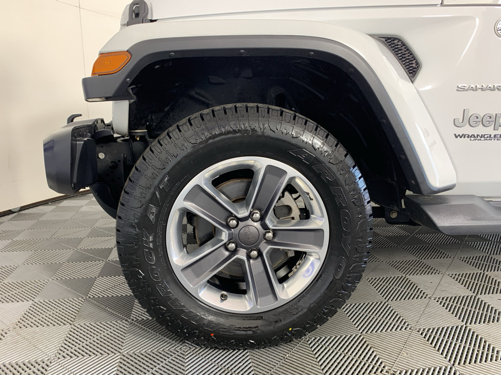 Used 2019 Jeep Wrangler Unlimited Sahara AWD/4WD image 11