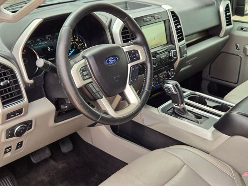 Used 2018 Ford F150 Lariat image 10
