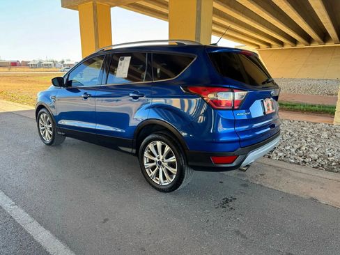 Used 2017 Ford Escape Titanium FWD image 5