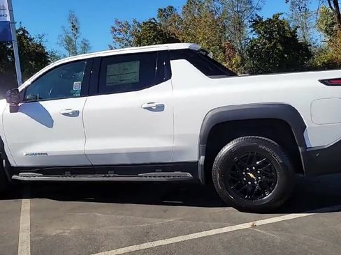 New 2026 Chevrolet Silverado EV LT image 6