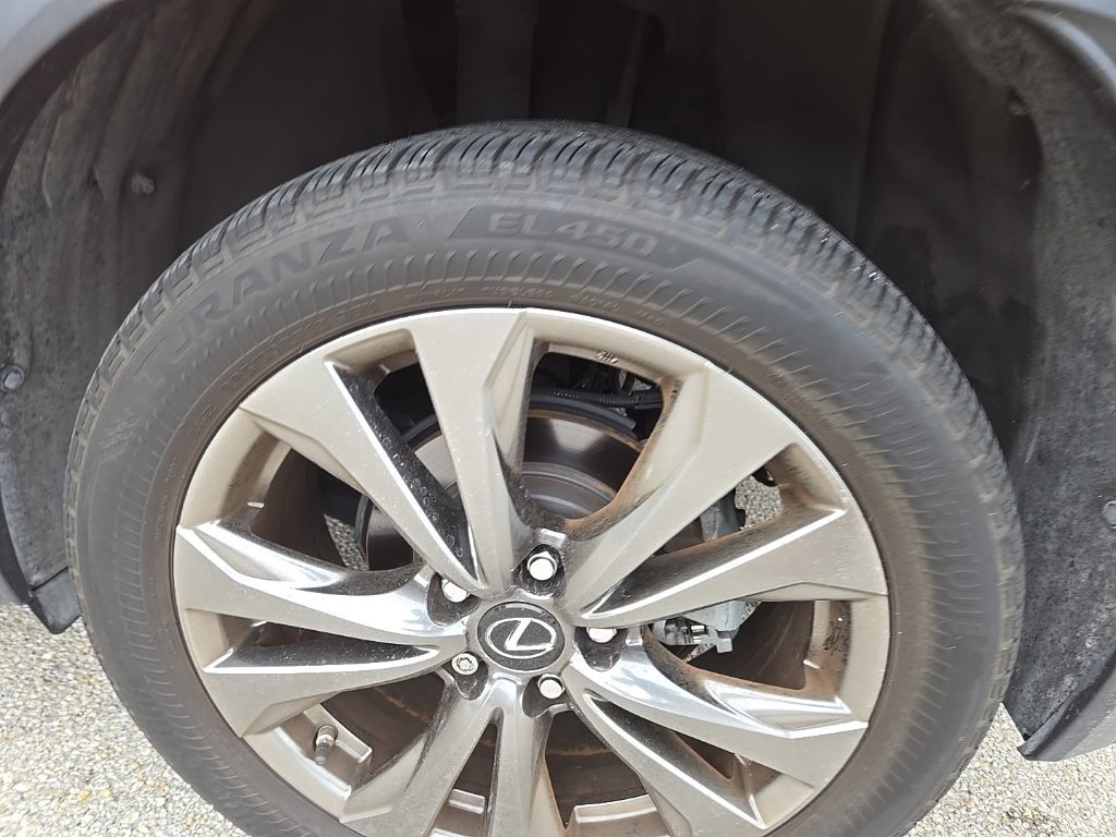 Certified 2021 Lexus UX 200 F Sport w/ Accessory Package (Z2) FWD image 7