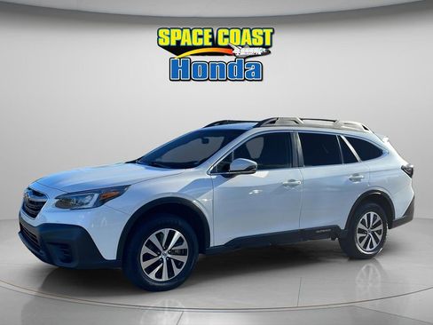 Used 2022 Subaru Outback Premium image 8