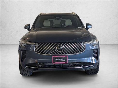 Certified 2026 Volvo XC90 B6 Plus w/ Protection Package Premier AWD/4WD image 6