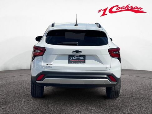 Used 2025 Chevrolet Trax LT w/ Driver Confidence Package FWD image 21
