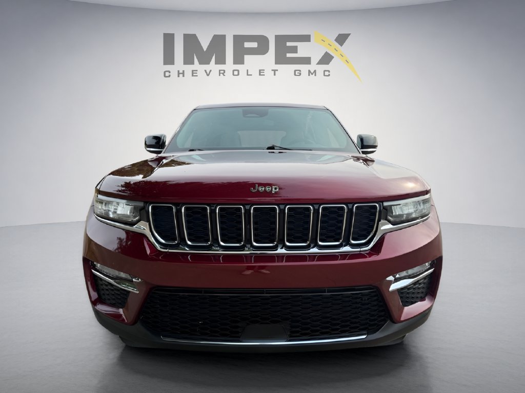 Used 2023 Jeep Grand Cherokee Limited w/ Trailer Tow Prep Group (B) AWD/4WD image 8