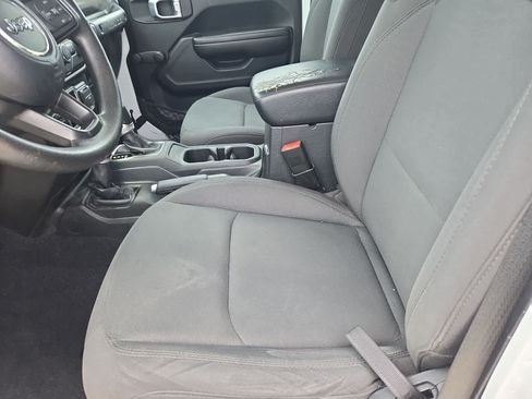 Used 2020 Jeep Wrangler Unlimited Sport AWD/4WD image 13