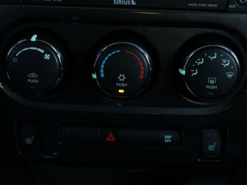Used 2009 Dodge Challenger SRT8 RWD image 40