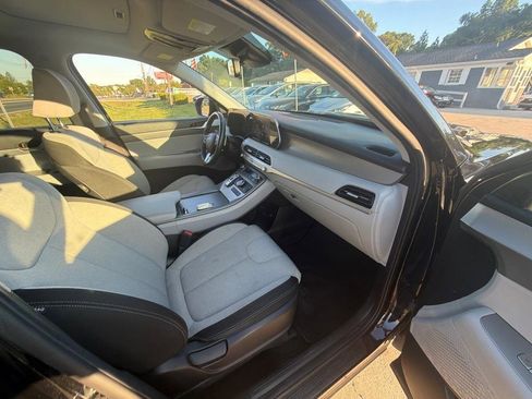Used 2020 Hyundai Palisade SEL w/ Convenience Package FWD image 16