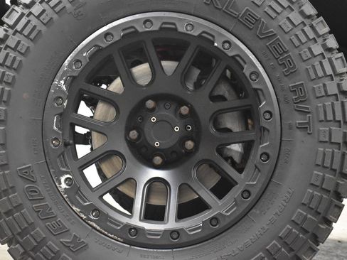 Used 2018 Jeep Wrangler Unlimited Sport AWD/4WD image 28