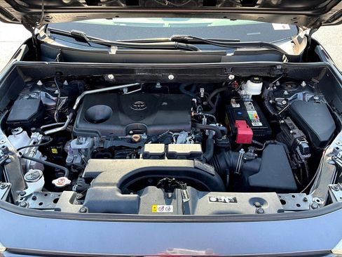 Used 2019 Toyota RAV4 XLE FWD image 30