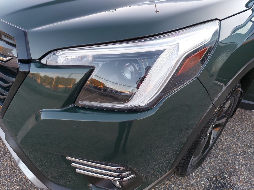 Used 2024 Subaru Forester Touring w/ Pop Package 2 AWD/4WD image 33