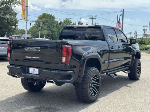 Used 2022 GMC Sierra 1500 Elevation w/ Elevation Premium Package AWD/4WD image 7