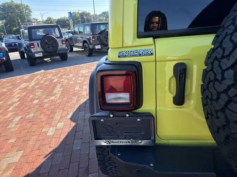 Used 2022 Jeep Wrangler Unlimited Sport w/ Xtreme Recon 35" Tire Package AWD/4WD image 18