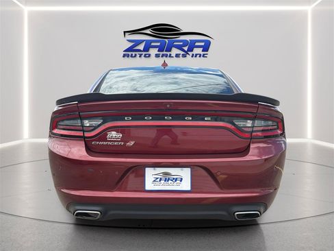 Used 2018 Dodge Charger GT AWD/4WD image 6