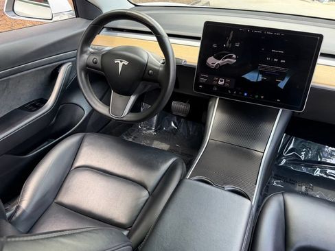 Used 2020 Tesla Model 3 Standard Range Plus RWD image 40