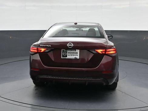 Used 2025 Nissan Sentra SV FWD image 6