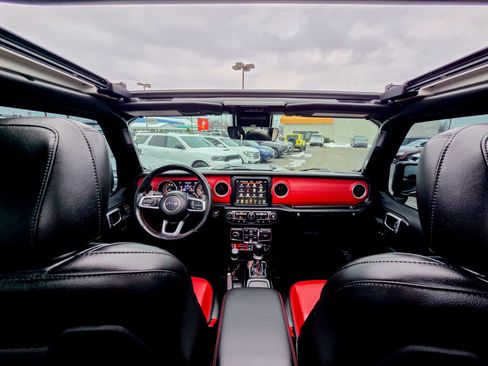 Used 2023 Jeep Wrangler Rubicon 392 image 2