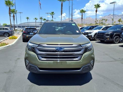Used 2026 Subaru Forester Premium AWD/4WD image 8