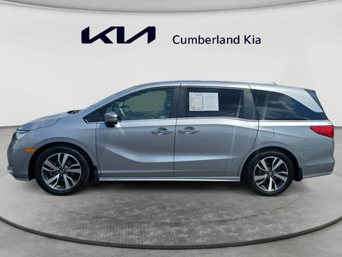 Used 2021 Honda Odyssey Touring image 2