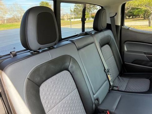 Used 2016 Chevrolet Colorado Z71 image 32