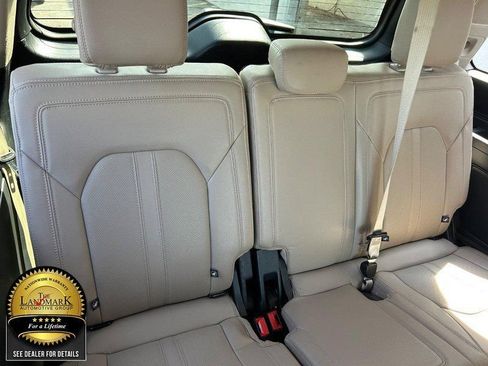 Used 2023 Ford Expedition Limited AWD/4WD image 18