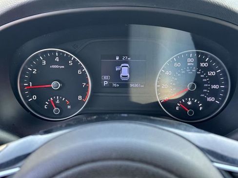 Used 2020 Kia Sportage LX image 12