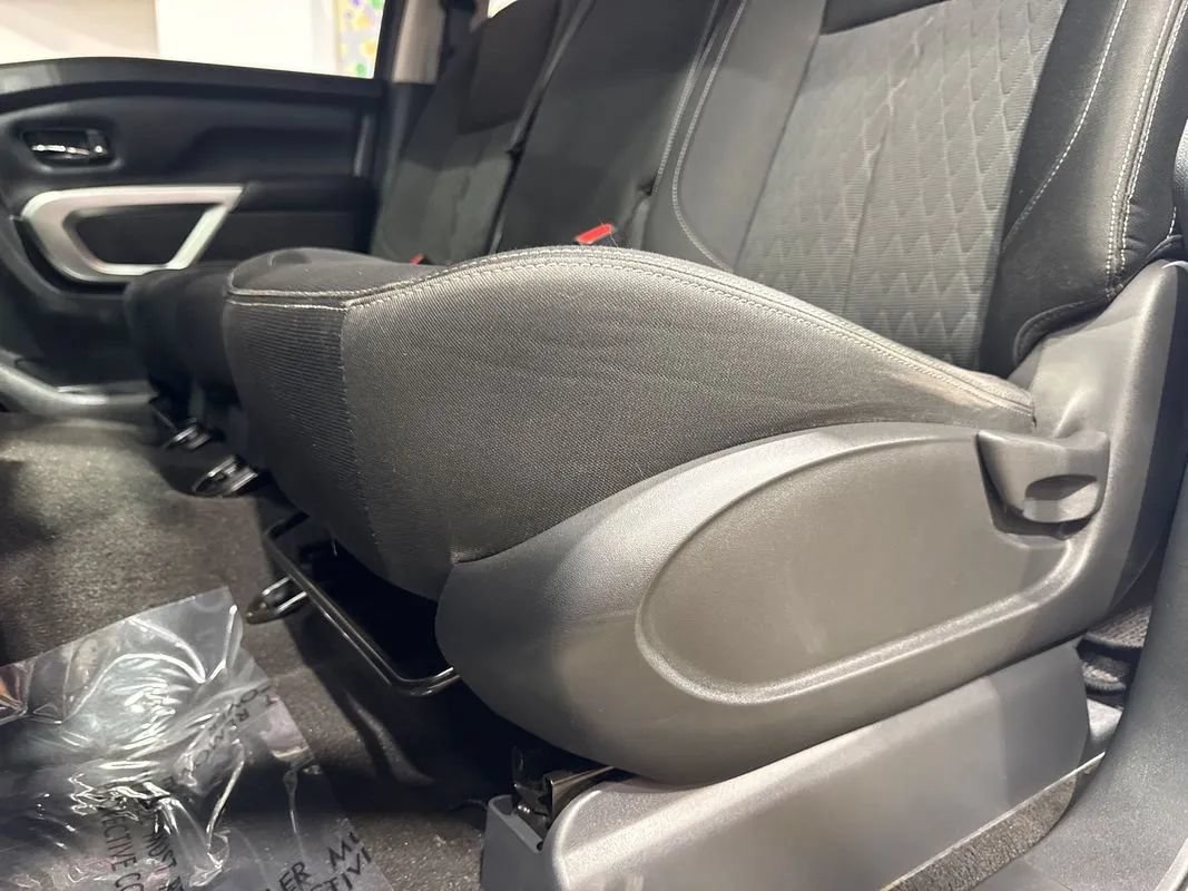 Used 2019 Nissan Titan SV AWD/4WD image 99