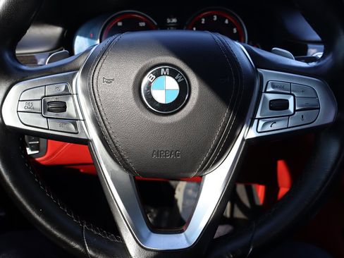 Used 2018 BMW 750i RWD image 36