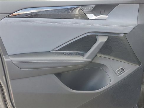 New 2025 Volkswagen Tiguan SE image 15