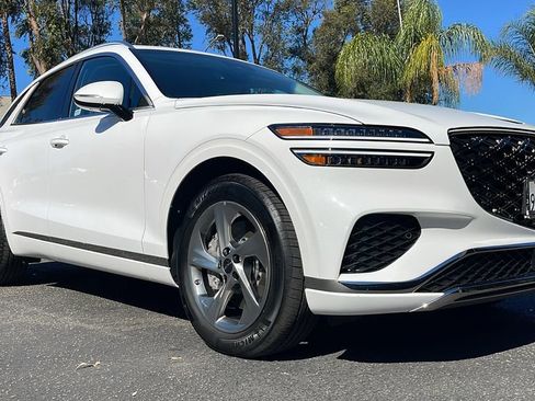 Used 2026 Genesis GV70 2.5T image 5